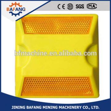 Plastic traffic safety facility factory supplier reflective spike