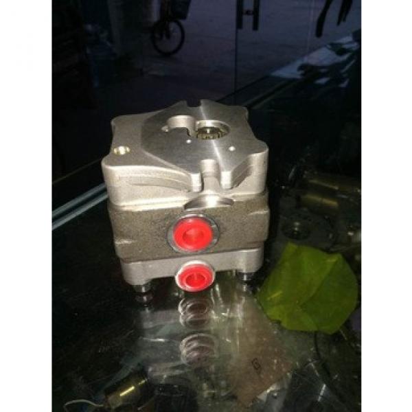 E320 9903641226 hydraulic charging gear pump pilot pump KYB KP1009CHFSS #1 image